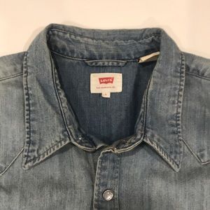 Levi’s button down jacket
